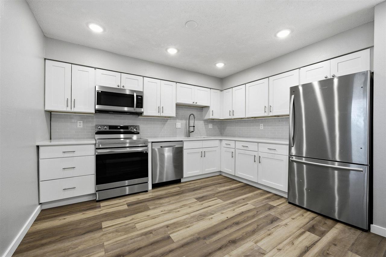 2116 10th St Place Coralville IA 52241