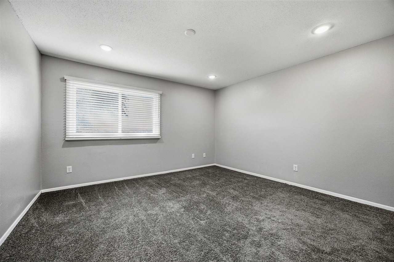 2116 10th St Place Coralville IA 52241
