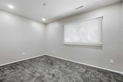 2116 10th St Place Coralville IA 52241
