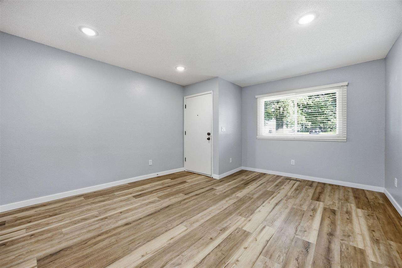 2116 10th St Place Coralville IA 52241
