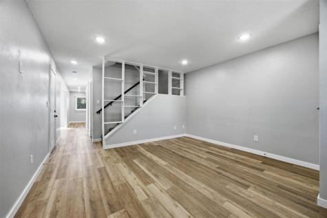 2116 10th St Place Coralville IA 52241