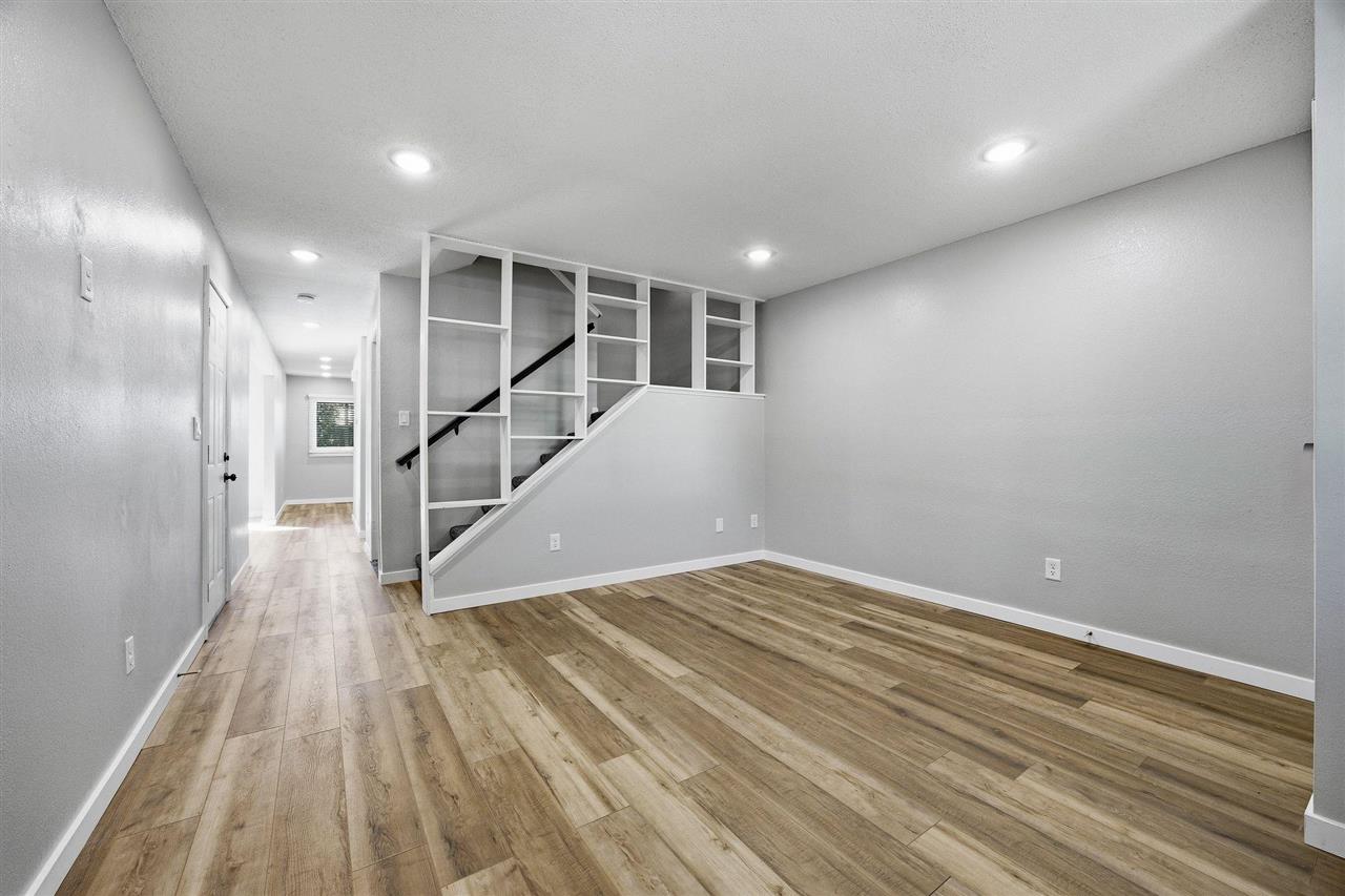 2116 10th St Place Coralville IA 52241