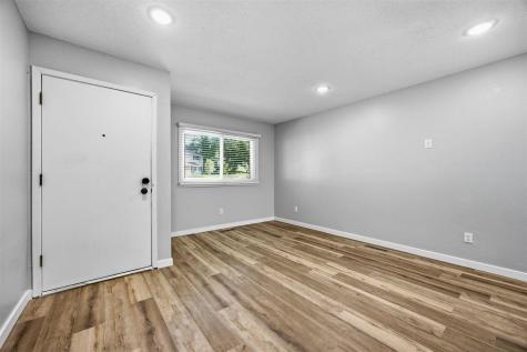 2116 10th St Place Coralville IA 52241