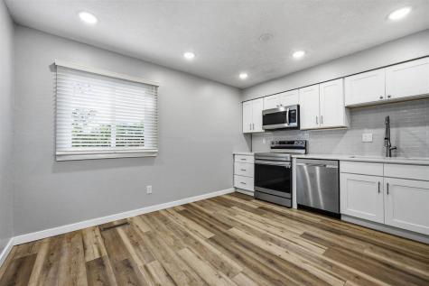 2116 10th St Place Coralville IA 52241