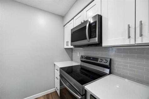 2116 10th St Place Coralville IA 52241