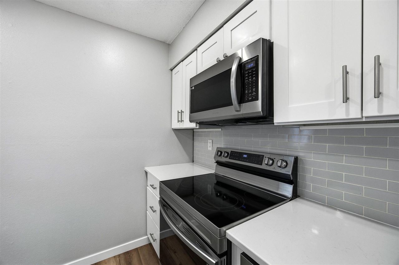 2116 10th St Place Coralville IA 52241
