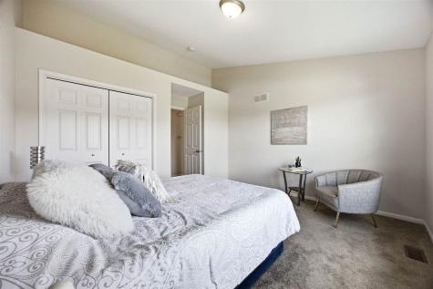 137 S Park Ridge Road North Liberty IA 52317