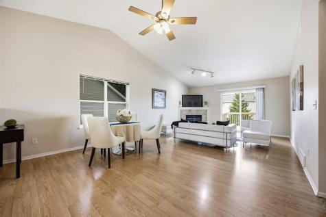 137 S Park Ridge Road North Liberty IA 52317