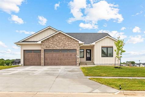 801 Crestview Drive Solon IA 52333