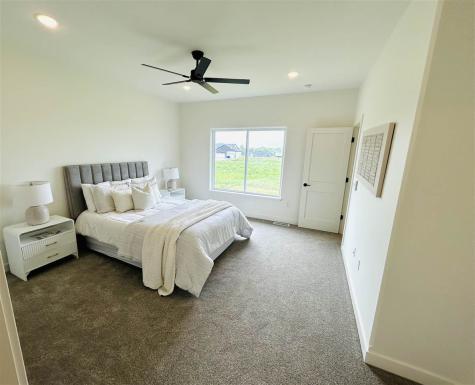 801 Crestview Drive Solon IA 52333