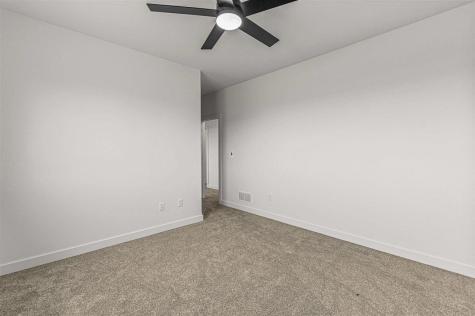 801 Crestview Drive Solon IA 52333