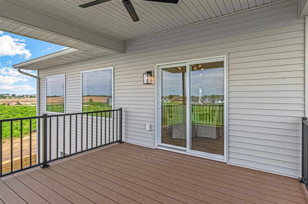 801 Crestview Drive Solon IA 52333