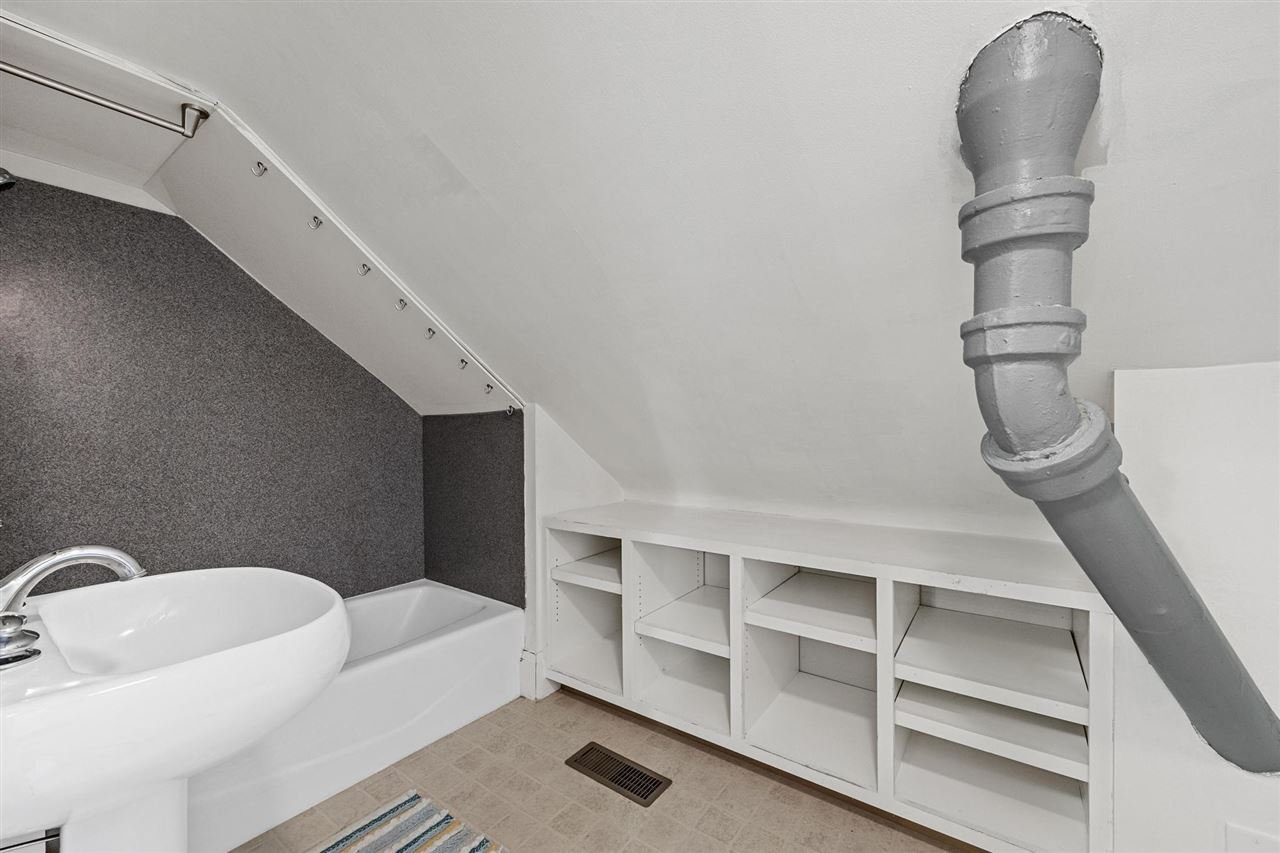 415 N Governor Street Iowa City IA 52245