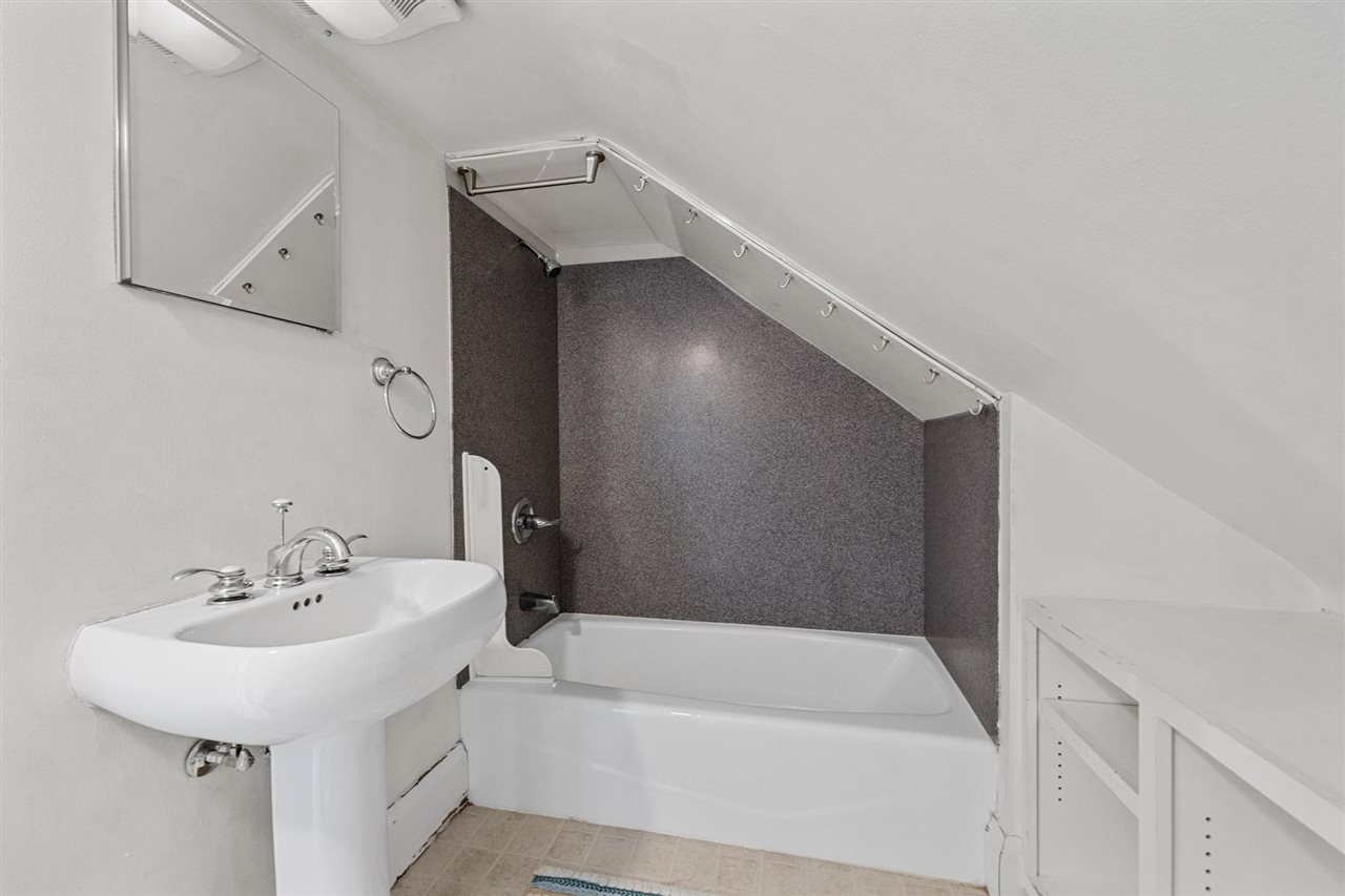 415 N Governor Street Iowa City IA 52245