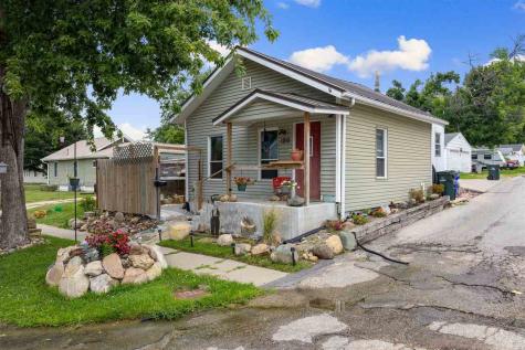 1210 Lincoln Avenue Cedar Rapids IA 52402