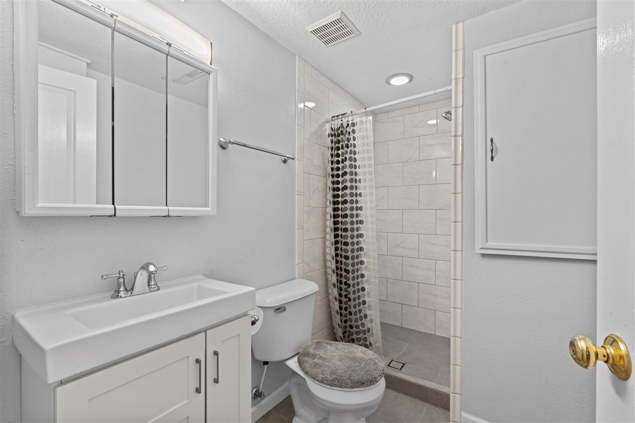 4819 Fruitwood Lane NW Cedar Rapids IA 52405