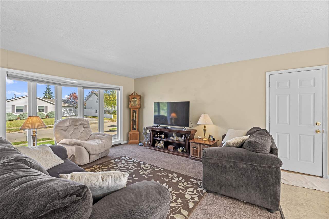 4819 Fruitwood Lane NW Cedar Rapids IA 52405