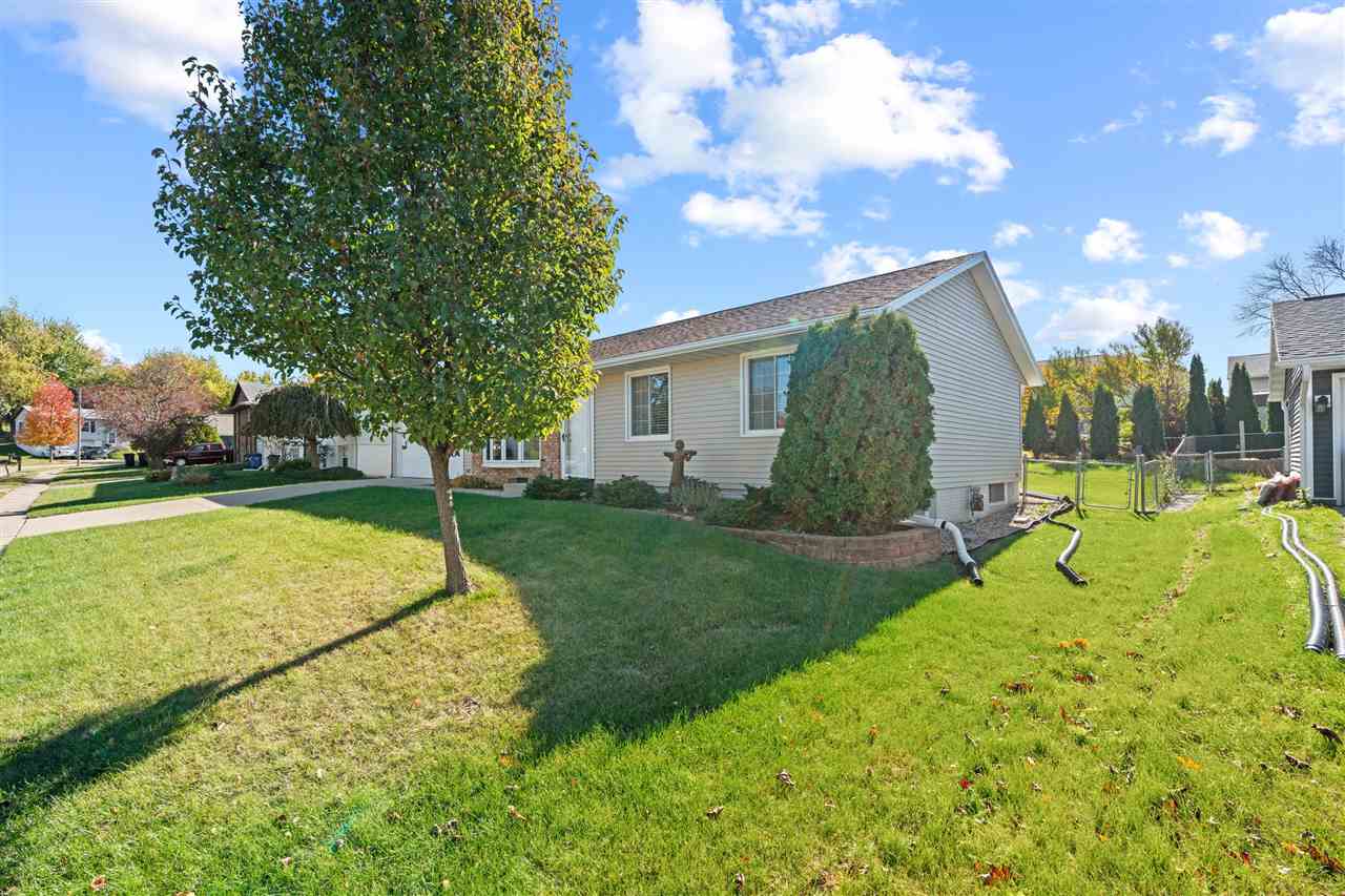 4819 Fruitwood Lane NW Cedar Rapids IA 52405