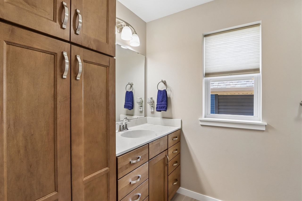 55 Camden Road Iowa City IA 52245