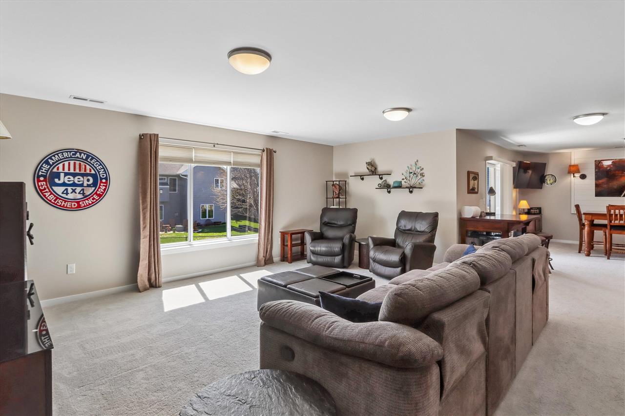 55 Camden Road Iowa City IA 52245