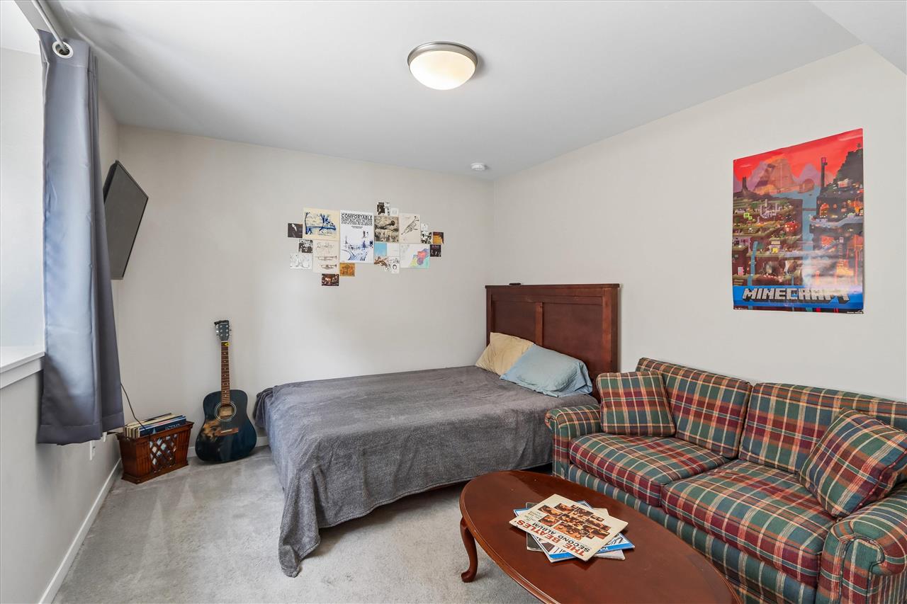 55 Camden Road Iowa City IA 52245