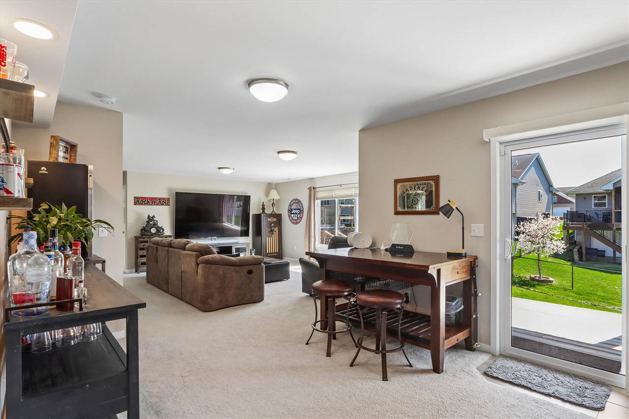 55 Camden Road Iowa City IA 52245