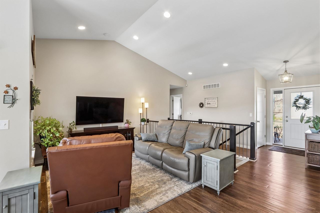 55 Camden Road Iowa City IA 52245