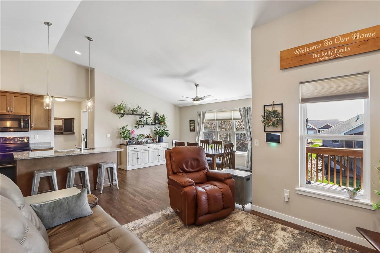 55 Camden Road Iowa City IA 52245