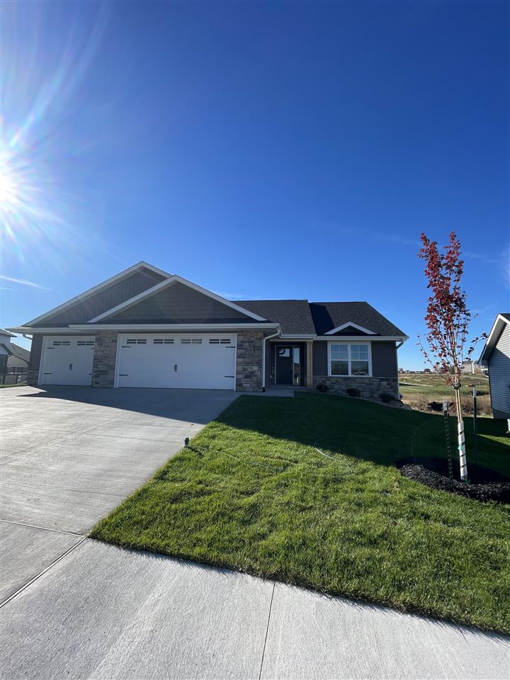 3831 Winnsboro Drive Iowa City IA 52245