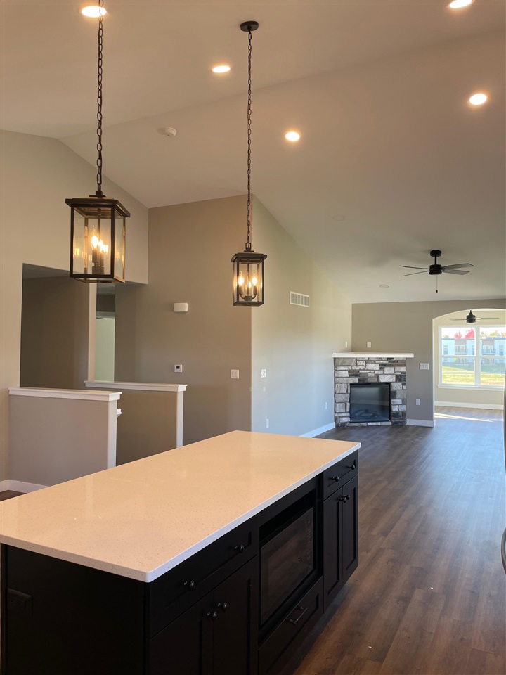 3831 Winnsboro Drive Iowa City IA 52245