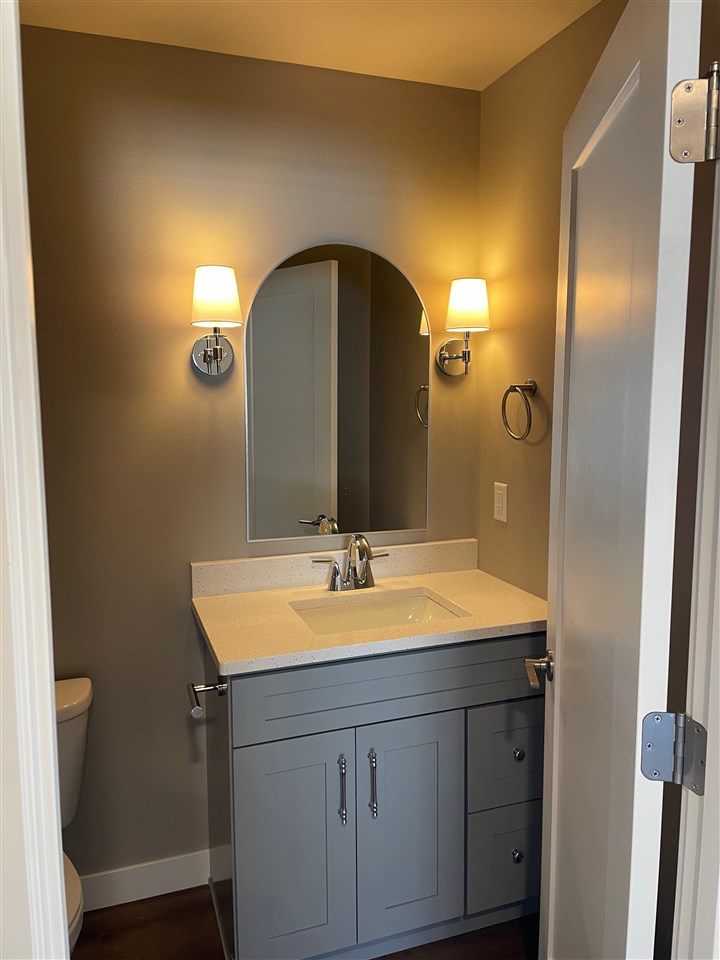 3831 Winnsboro Drive Iowa City IA 52245