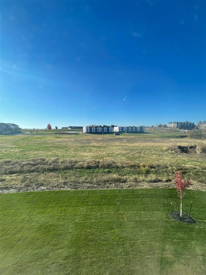 3831 Winnsboro Drive Iowa City IA 52245