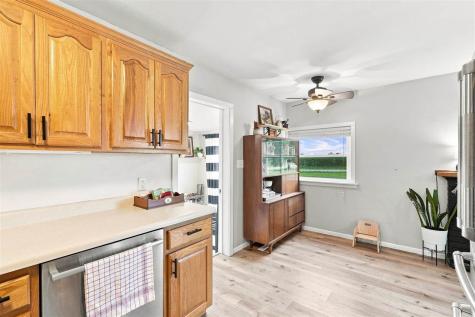 2096 230th Street Washington IA 52353