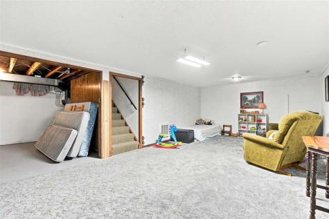 2096 230th Street Washington IA 52353