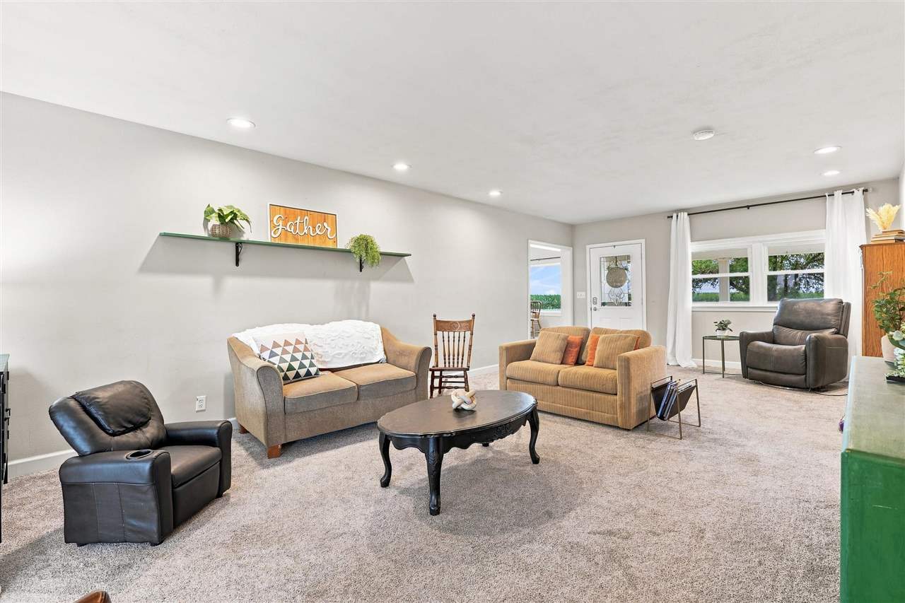 2096 230th Street Washington IA 52353