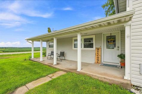2096 230th Street Washington IA 52353