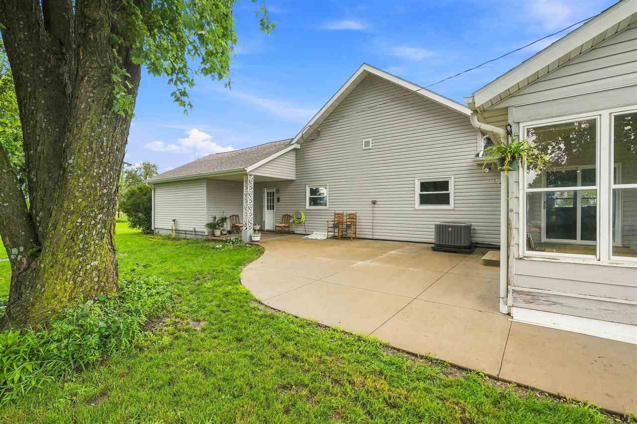 2096 230th Street Washington IA 52353