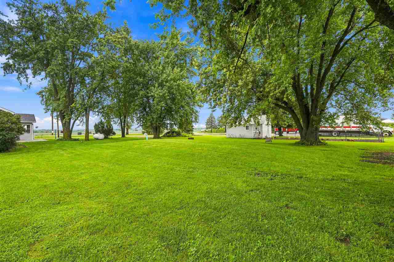 2096 230th Street Washington IA 52353