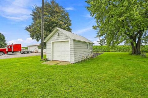 2096 230th Street Washington IA 52353