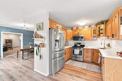 2096 230th Street Washington IA 52353