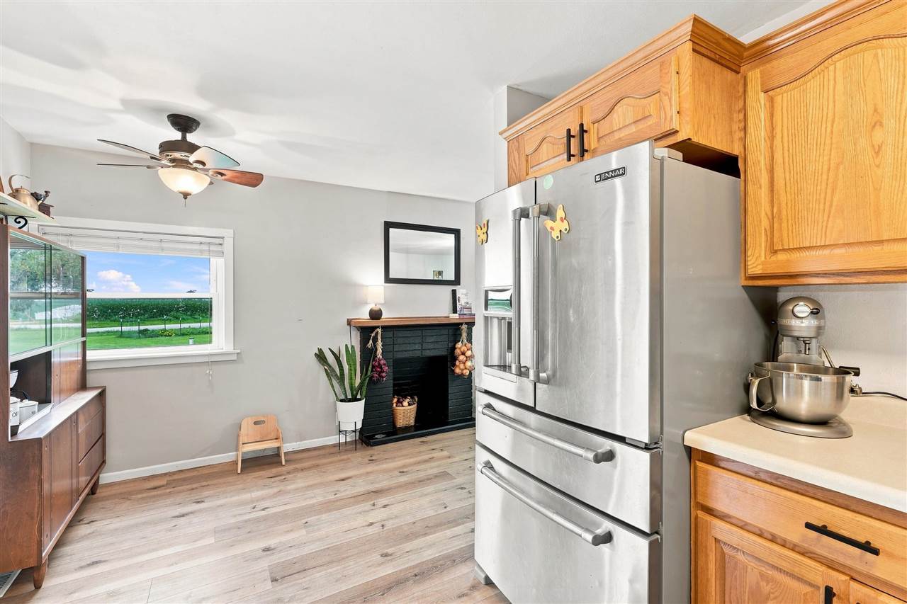 2096 230th Street Washington IA 52353