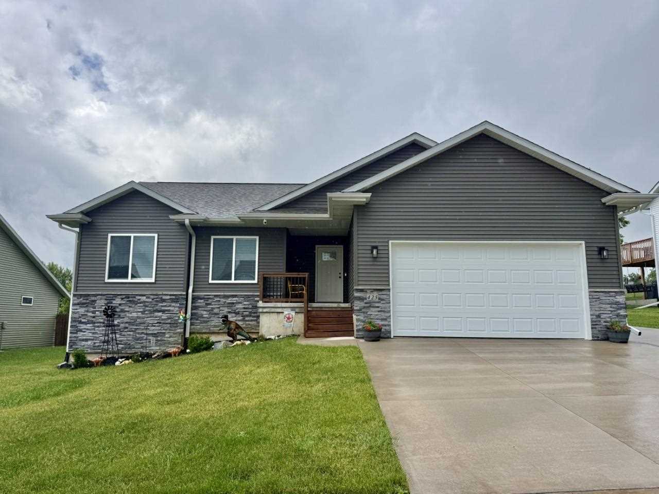 425 Galileo Drive Riverside IA 52327