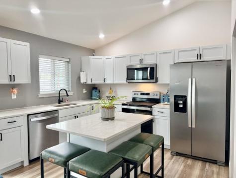 425 Galileo Drive Riverside IA 52327