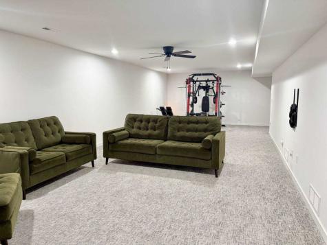 425 Galileo Drive Riverside IA 52327