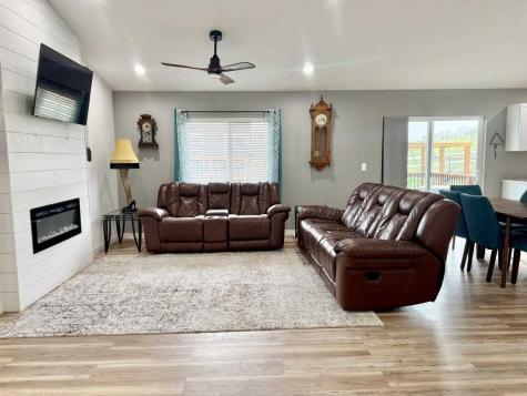425 Galileo Drive Riverside IA 52327