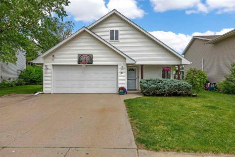 30 Augusta Court North Liberty IA 52317