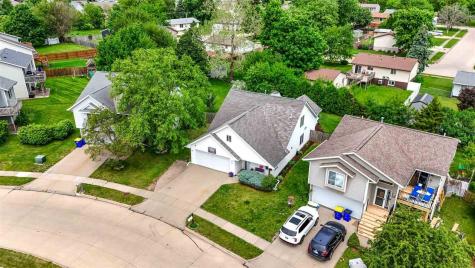 30 Augusta Court North Liberty IA 52317