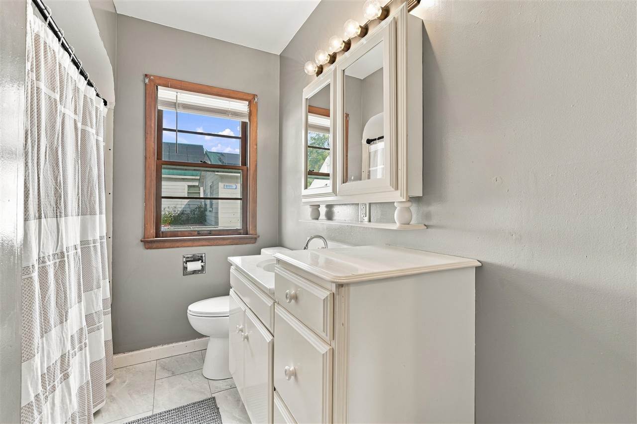 264 Wilson Avenue SW Cedar Rapids IA 52404