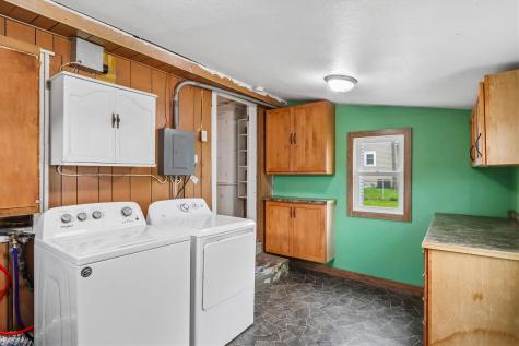 222 E 5th Washington IA 52353