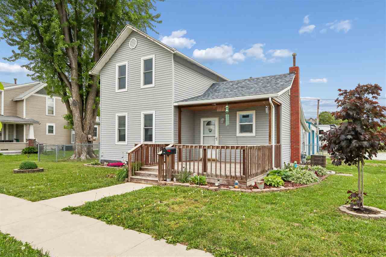 222 E 5th Washington IA 52353